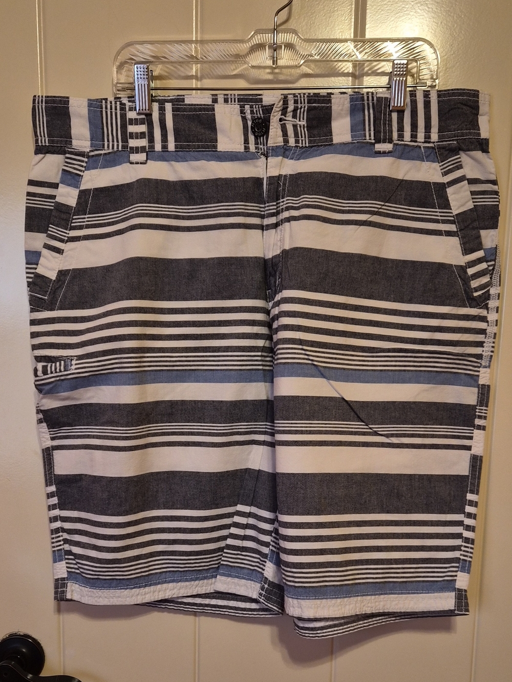 Route 66 Men's Navy and White Striped Flat Front Shorts